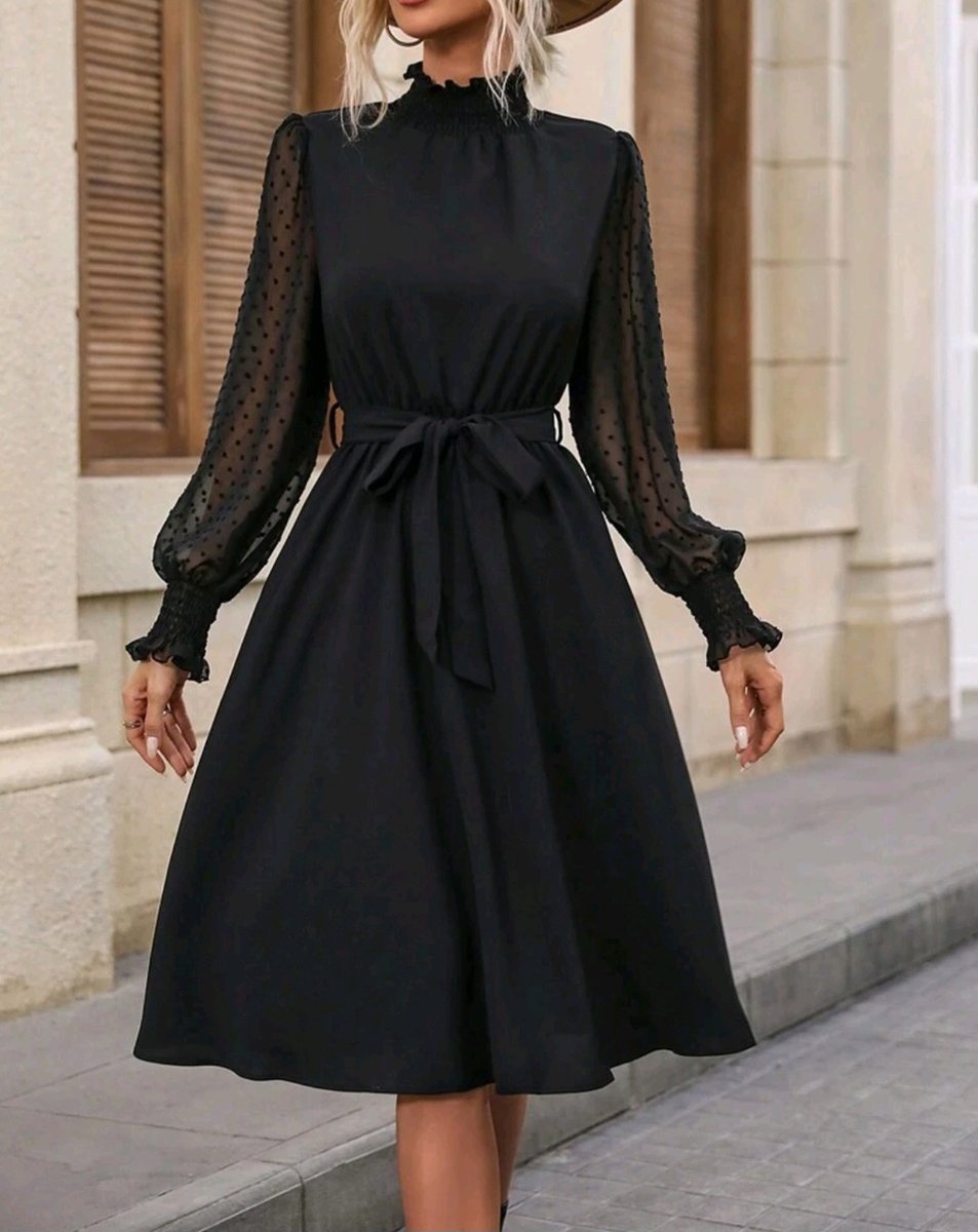 Sexy elegant corrigerende prachtige zwarte jurk met riempje wikkeljurk met gestipte plofmouwen maat M