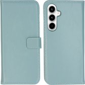 Selencia Hoesje Geschikt voor Samsung Galaxy A55 Hoesje Met Pasjeshouder - Selencia Echt Lederen Bookcase - lichtblauw