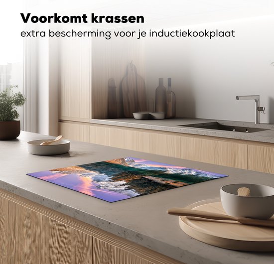 KitchenYeah® Inductie beschermer 60x52 cm - Bergen - Bos - Water - Lucht - Roze - Paars - Kookplaataccessoires - Afdekplaat voor kookplaat - Inductiebeschermer - Inductiemat - Inductieplaat mat