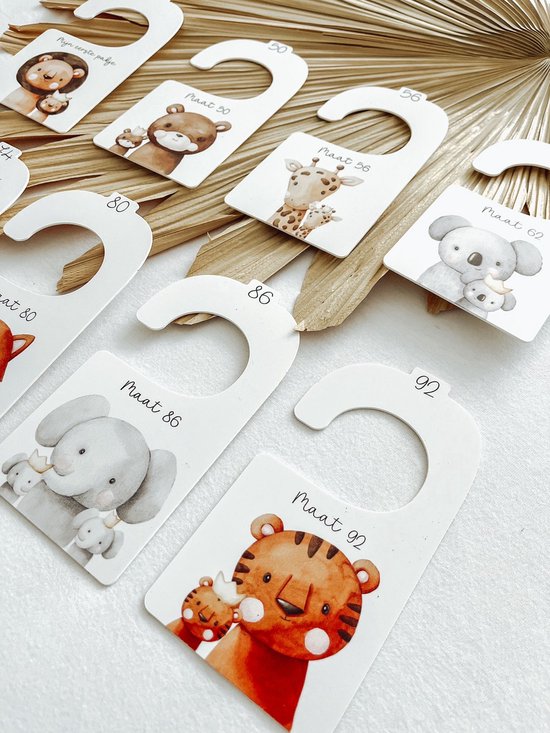 12 X ZO BERG JE KLEDING OP IN DE KINDERKAMER 12 X ZO BERG JE KLEDING OP IN DE KINDERKAMER