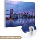 MuchoWow® Glasschilderij 150x100 cm - Schilderij acrylglas - New York - Water - Brug - Foto op glas - Schilderijen