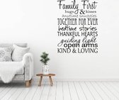 Muursticker Family First -  Zwart -  80 x 104 cm  -  woonkamer  engelse teksten  alle - Muursticker4Sale