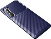 Motorola Edge Hoesje Geborsteld Carbon Flexibele Back Cover Blauw