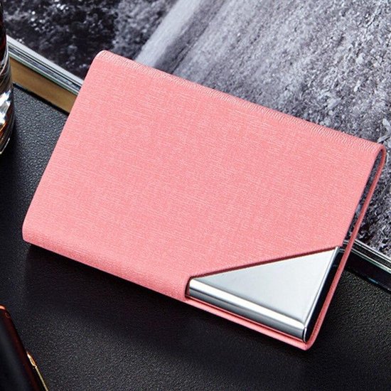 Foto: Kelerino luxe business card holder visitiekaarthouder aluminium licht roze