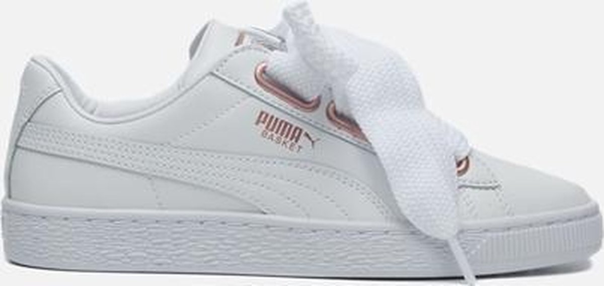 Puma Basket Heart Wit
