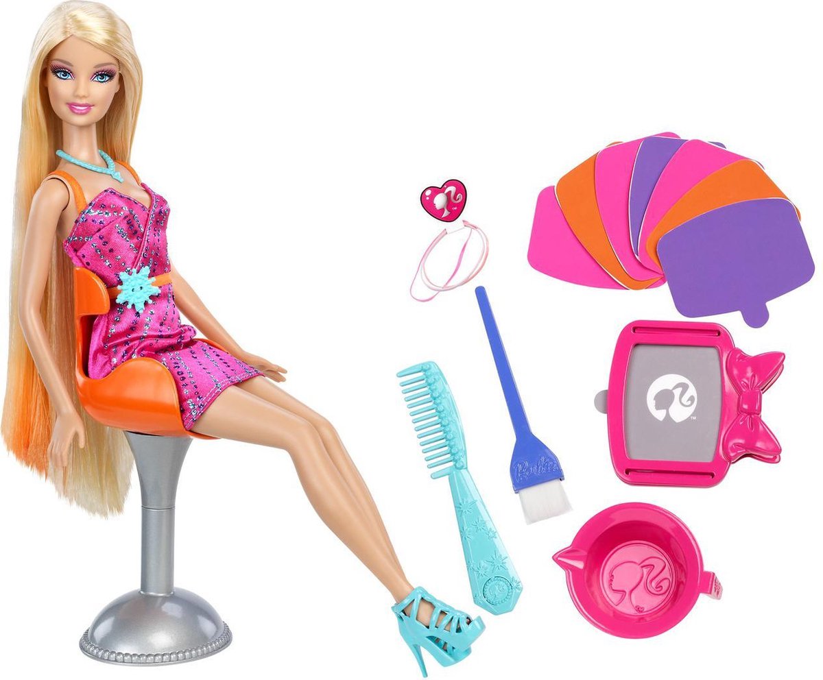 kat Wieg eerlijk Barbie kapsalon - Barbie pop | bol.com