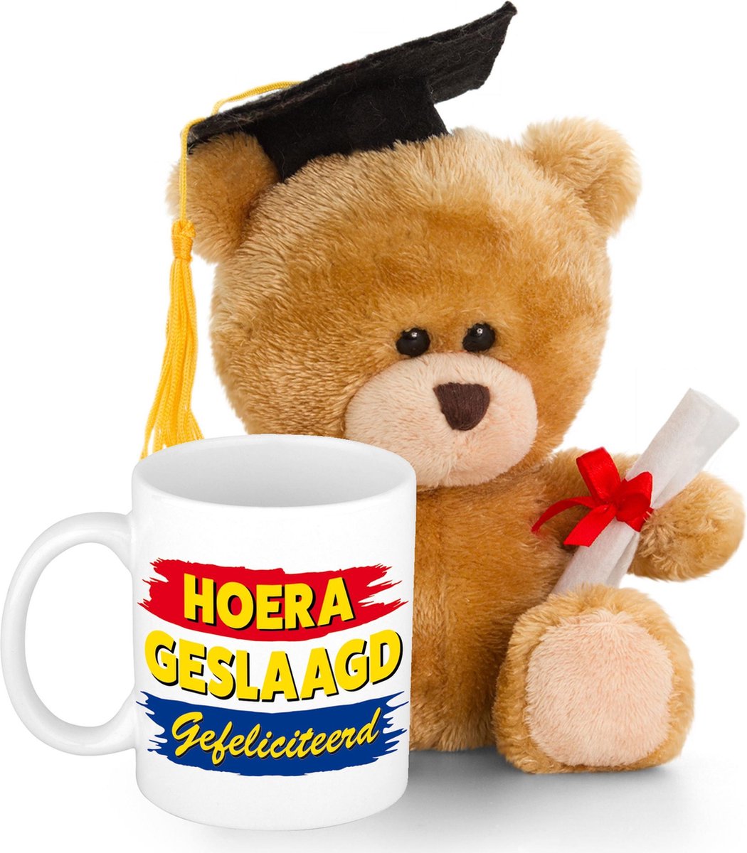 Geslaagd gefeliciteerd cadeau mok / beker inclusief afstudeer kado knuffel