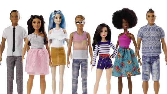 Barbie Fashionistas Doll 51 Polka Dot Fun Curvy bol