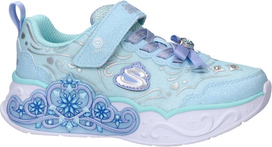 Lichtblauwe sneaker met glitters, strik, sneeuwvlok-detail en lichtjes.