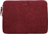 Bordeauxrode corduroy laptophoes van 13-14 inch met gouden 'SELENCIA' logo en ritssluiting met koord.