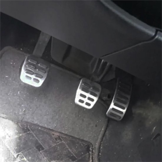 Pedaalhoezen Set - Auto Pedalen - Verbeteren Rijgrip - Antislip Oppervlak - 3 Stuks - Metaal — afbeelding 2
