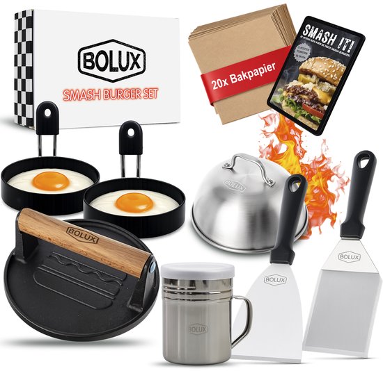 Bolux Smash Burger Set: gietijzeren burgerpers, RVS spatels, dome, 2 eiringen, rub shaker, 20 bakpapiervellen. Vlammen op achtergrond.