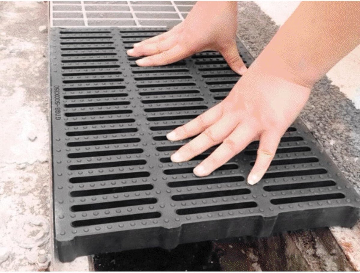 Afvoerdeksel Kunststof - Drainagerooster Tuin - Water Afvoeren - Hoge Draagkracht - 40 cm Lang - Zwart