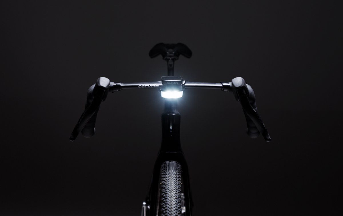 BBB Cycling Slice 600 Combo Voorlicht & Signal Achterlicht – 600 Lumen – USB Oplaadbaar – Garmin Ready - IPX6 - Fietsverlichting Set Racefiets & MTB – BLS-286i thumbnail 3