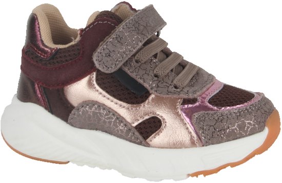 Go Banana's sneakers voor meisjes in bordeaux en taupe, met klittenbandsluiting, glanzende details en witte zool.