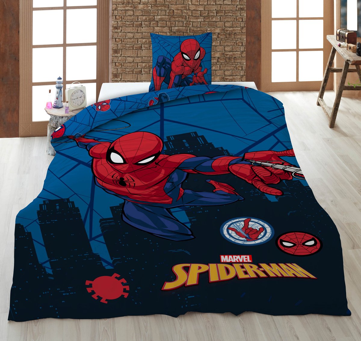 Dekbedovertrek Spider-Man Marvel 140x200cm + Kussensloop 65x65cm – Actie New York – Polykatoen – Officiële Licentie