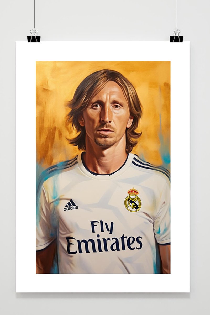 Luka Modric Poster - Real Madrid - Middenvelder - Voetbal - Voetballer - Portret - Woondecoratie - posters - formaat 50x70cm - BS653 - Met Witte Rand - passe-partouts stijl
