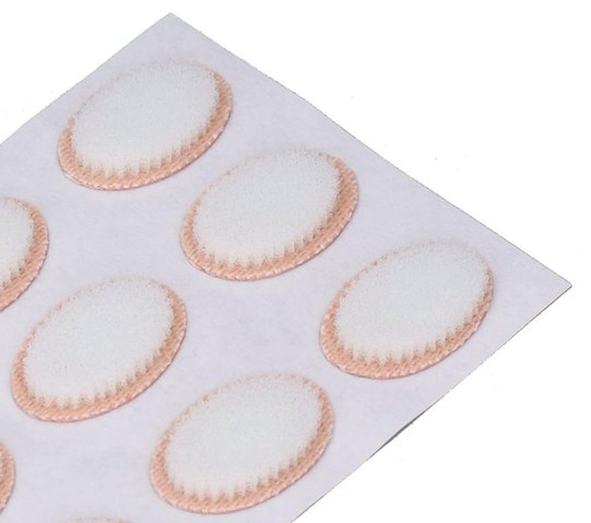 Dailygoods - Zachte Stoffen Spons Bunion Pads - Eeltverlichting - Reisvriendelijk - 36 Stuks - Likdoornbeschermer - Ideaal voor Hakken en Sneakers - C