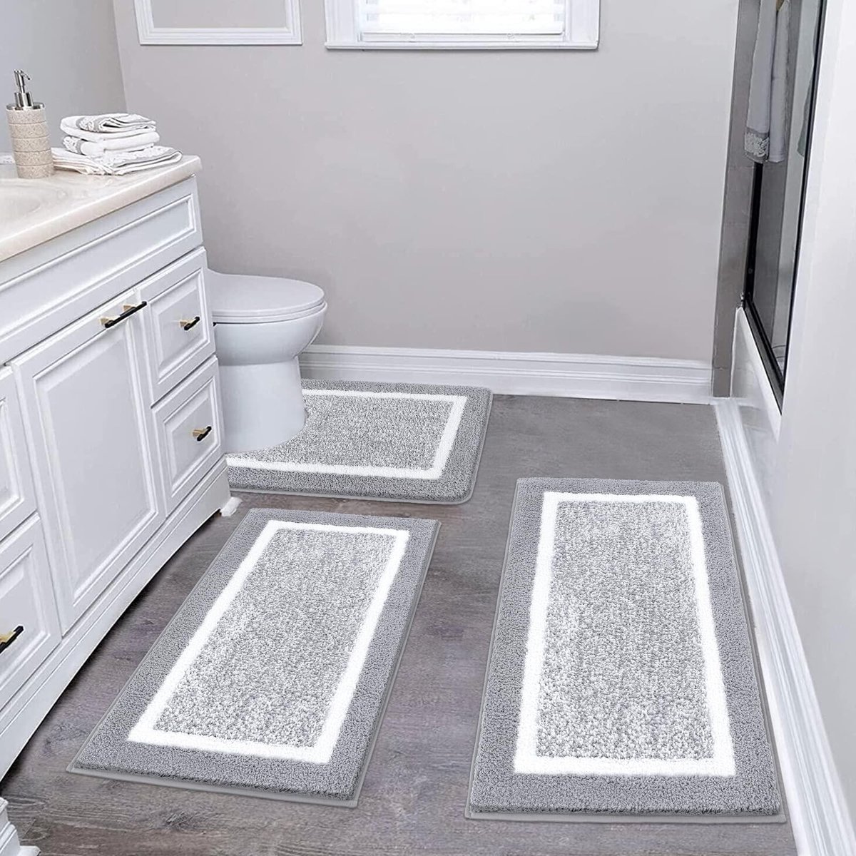 Omgoods - 3 Stuks Badmat Set met U-vormige Toiletmat, Absorberend Microfiber, Shaggy