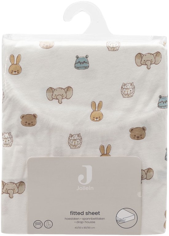 Wit hoeslaken met een print van beige en blauwe dierenkoppen: beren, konijnen, olifanten en nijlpaarden. Verpakt.