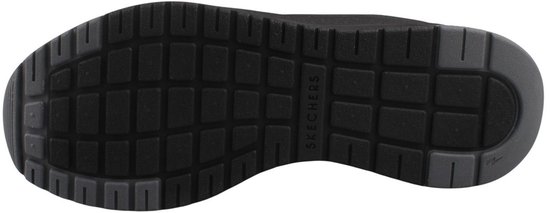 Zool van een zwarte Skechers sneaker met grip.