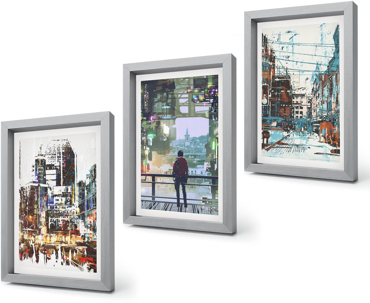 Coloray 4-Delige Schilderij Set - Moderne steden in kleur met een figuur op de achtergrond - 20 x 30 cm - Wanddecoratie - Muurdecoratie - Moderne Interieurdecoratie Zilveren lijst