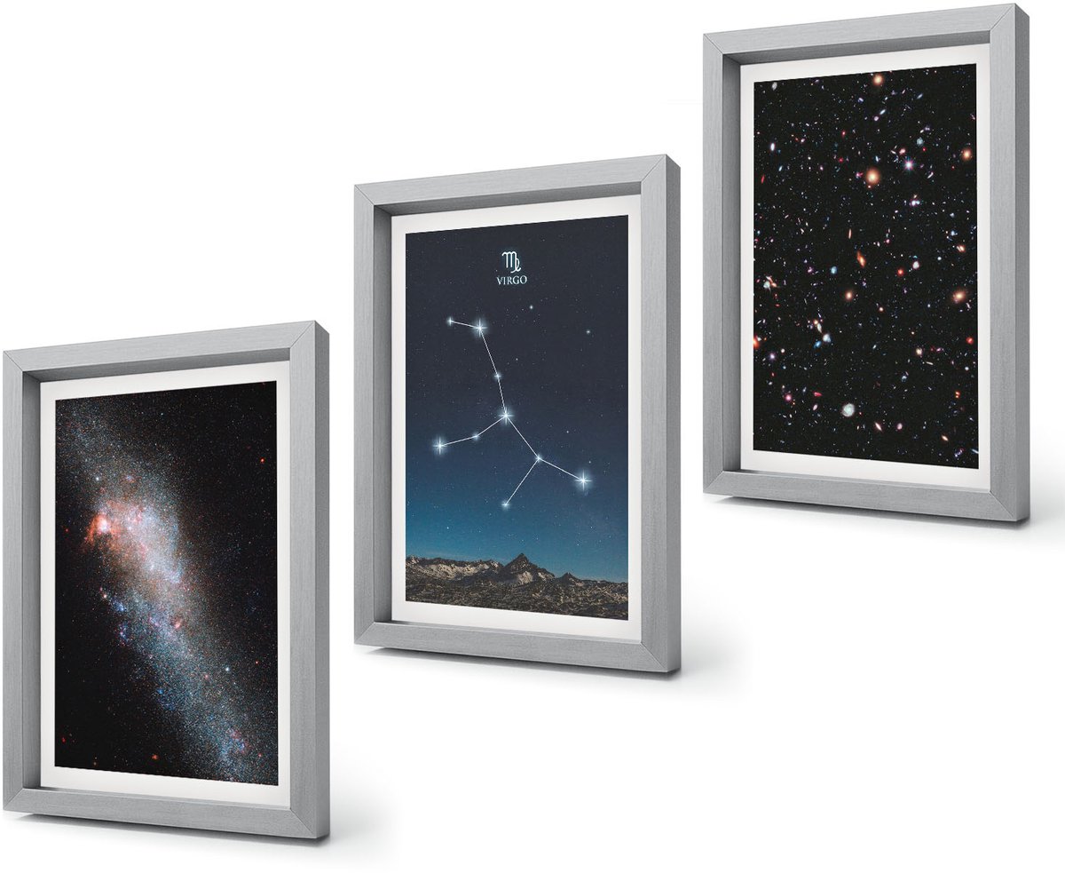 Coloray 4-Delige Schilderij Set - Sterrenbeeld Maagd, Melkweg, Uitzicht op het Universum - 20 x 30 cm - Wanddecoratie - Schilderijen Set - Kantoor - Decoratieve Schilderijen Zilveren lijst