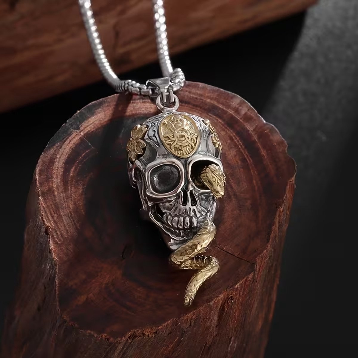 My Sweet Romance® Skull Ketting 60 cm – Zilver met goudkleurig RVS Doodskop Hanger – Stoere Schedel Ketting voor Heren en Dames