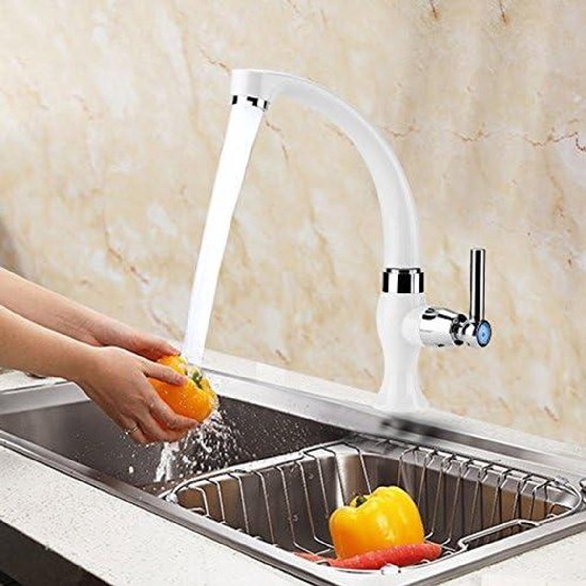 Koudwaterkraan van ABS-kunststof voor gootsteen en badkamer, recht model met G1/2-aansluiting in wit, wastafelaccessoires.
