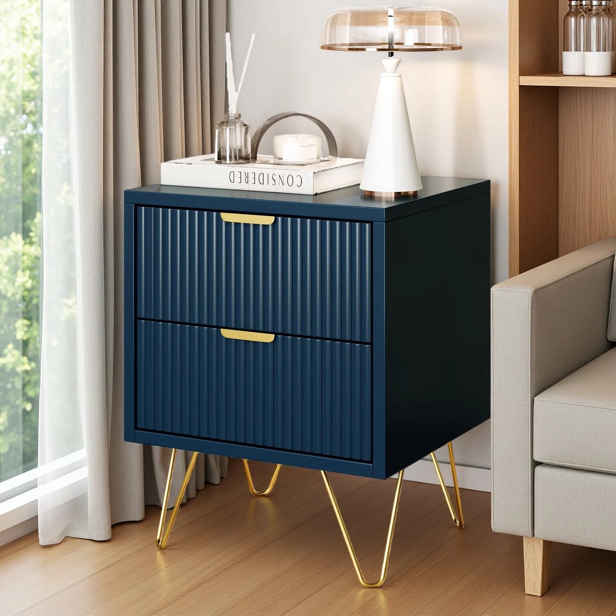 Dailygoods ladekast, opbergkast, nachtkastje met vergulde poten, verticale nerf met 2-3 laden, voor slaapkamer, woonkame