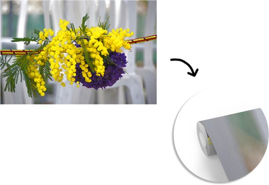 Papier peint vinyle - Un bouquet jaune de fleurs de mimosa largeur 450 cm x hauteur 300 cm - Tirage photo sur papier peint (disponible en 7 tailles)