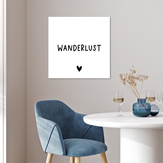 Poster 50x50 cm - Engelse quote "Wanderlust" met een hartje op een witte achtergrond - Posters - Kamer decoratie - Wanddecoratie woonkamer - Muurdecoratie slaapkamer