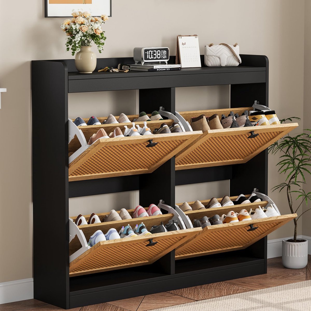 Grote Schoenenkast met 4 Kleppen - 105x23x96cm - Schoenenrek Hout - Rattan Deuren - Verstelbare Planken - Vrijstaand - Voor Hal En Woonkamer - Zwart