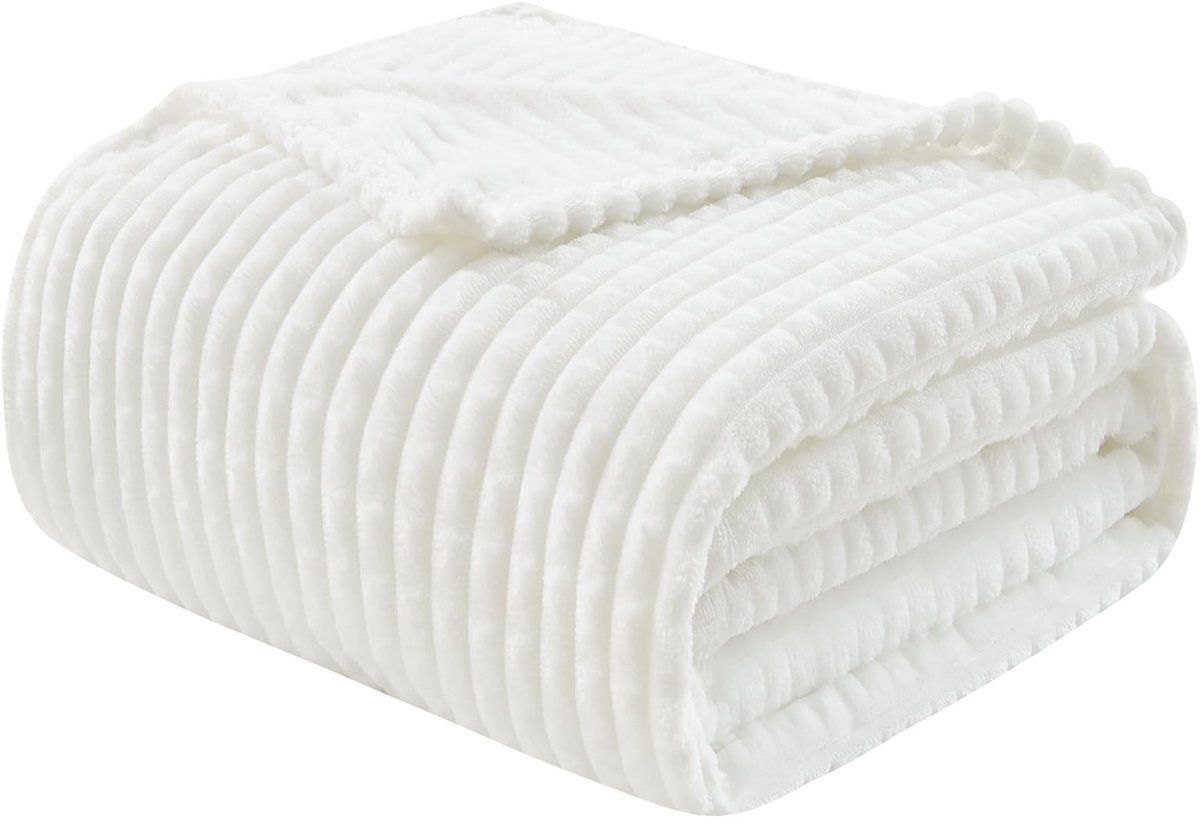 Knuffeldeken, pluizige deken, 3D-touch-ervaring, fleecedeken, zachte en warme wollen deken, deken voor bank, bank en sprei (wit, 130 x 150 cm)
