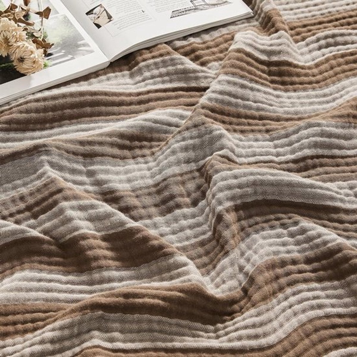 Katoenen Sprei - Deken Mousseline - Comfortabel slapen - Verbeterde koelvezels - 167 x 228 cm - Gestreept Bruin