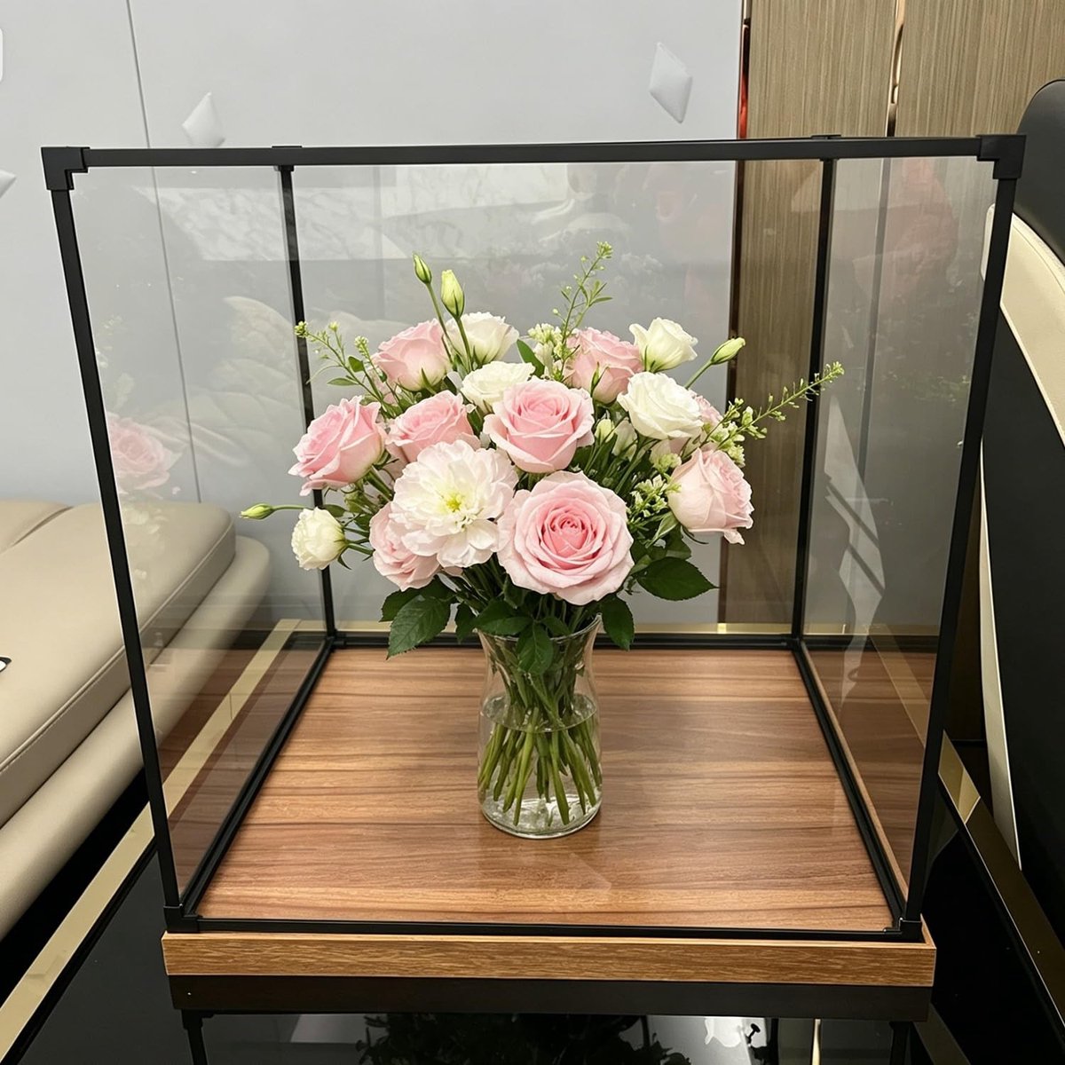 Vitrine met Zwart Frame - Acryl Displaybox