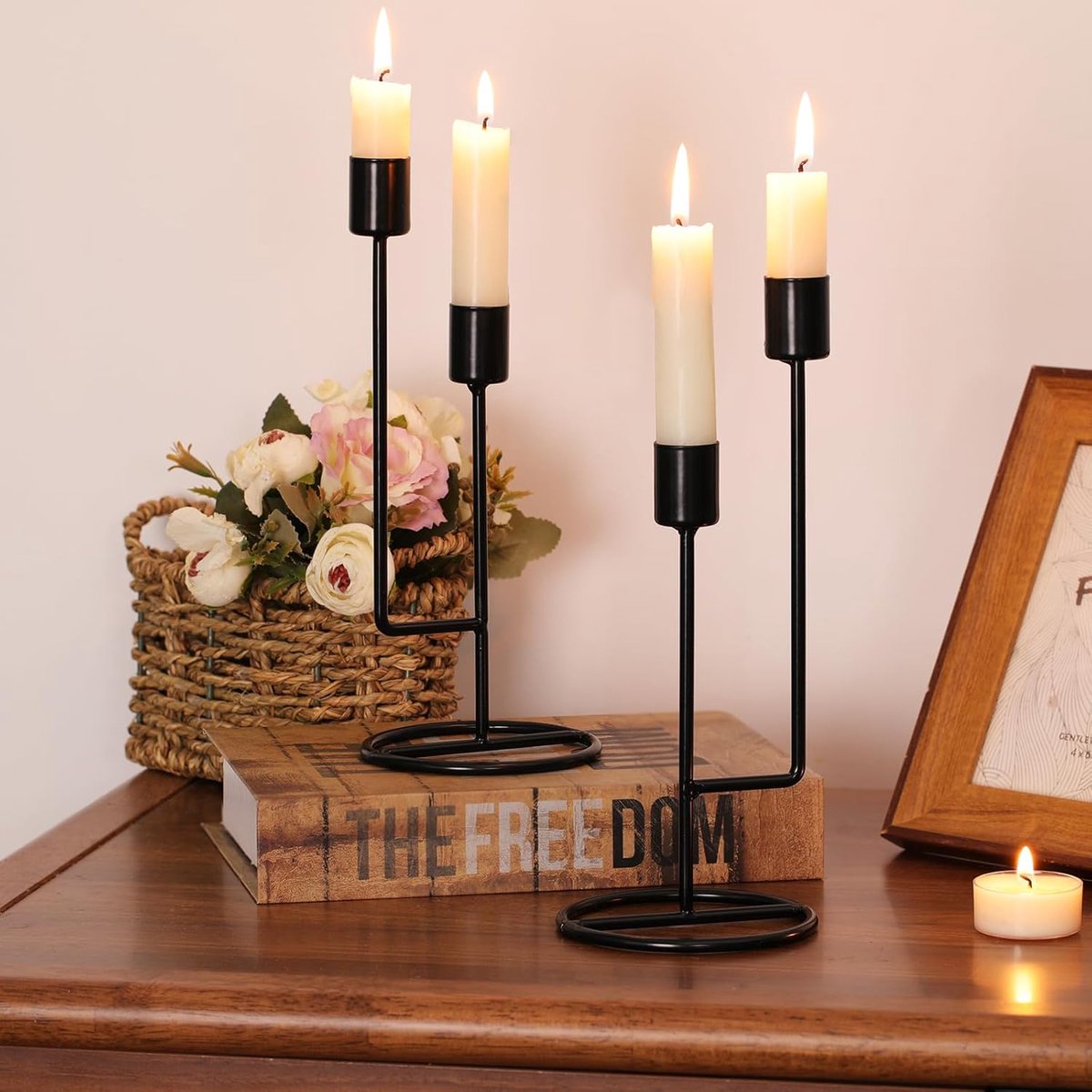 Set van 2 zwarte hoge kandelaars voor stompkaarsen | Stijlvolle decoratie tafel en schouw — cadeau in Wonen & Interieur - foto 3
