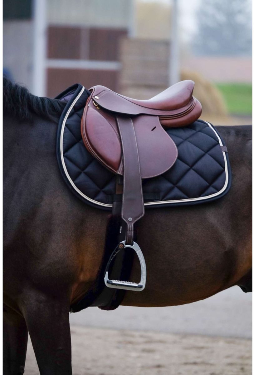 eQuick Zadeldekje Springen-Black