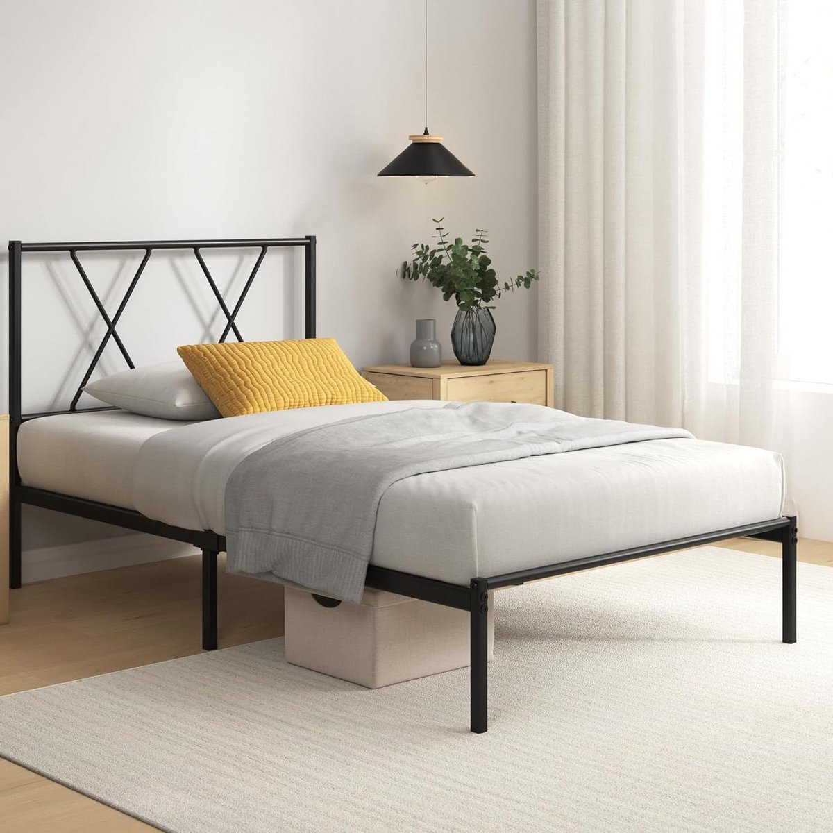Eenpersoonsbed Metaal - Bedframe met hoofdeinde - Slaapkamer Inrichten - Ruimte Onder Bed - 80 x 190 cm - Zwart
