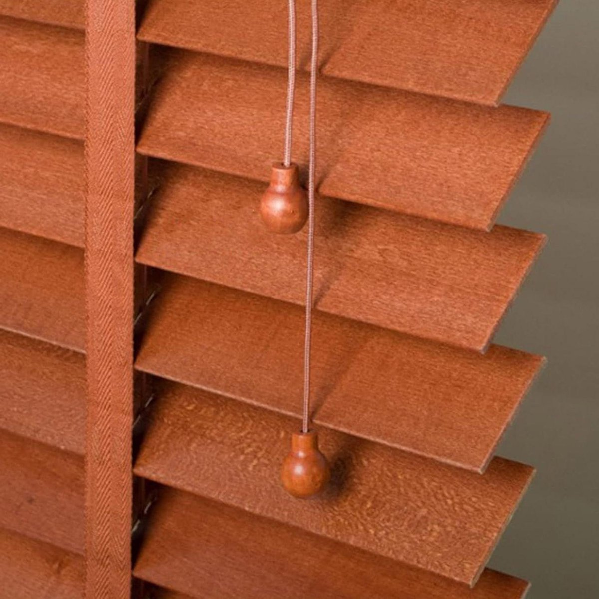 Houten Jaloezieën - Raambekleding Hout - Privacy en Zonwering - Natuurlijk Massief Hout - 50mm Lamellen - Natuurlijk