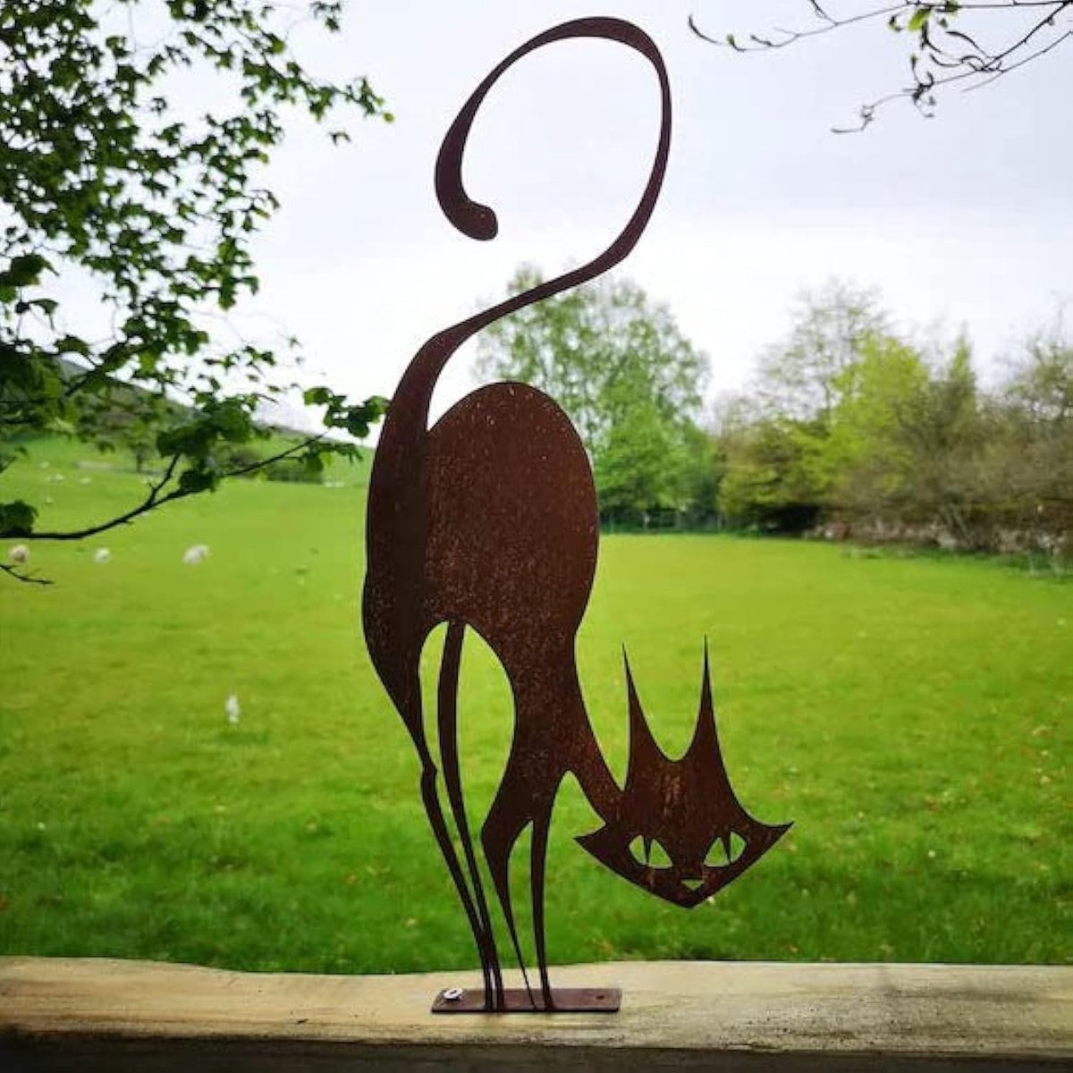 Tuinornament - roestig metaal katvormige tuinsteker zwart 40*17cm decoratief silhouet voor terras tuin gazon landschapsversiering