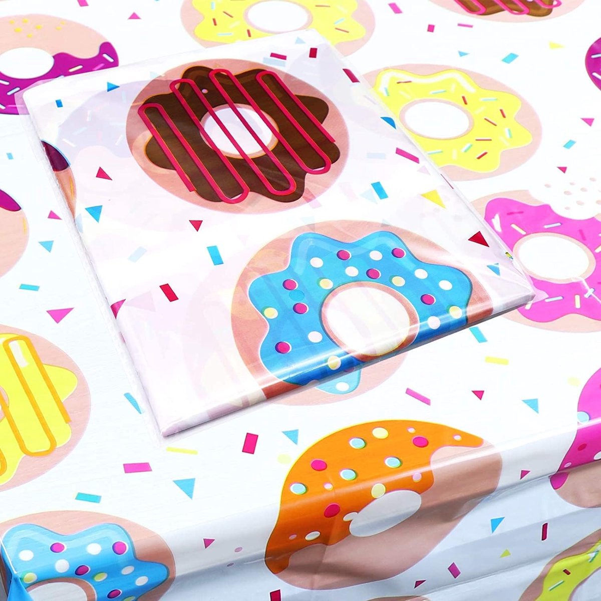 Tafelkleed Donut Thema 42.5'' x 71'' - Wegwerp Plastic - Kleurrijke Donuts - Perfect voor Kinderfeestjes - ShopVlot