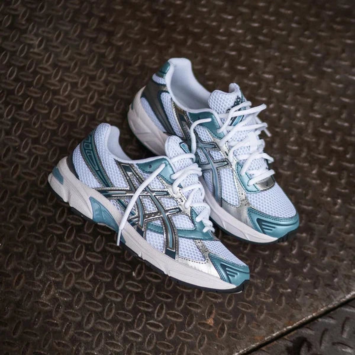ASICS Gel-1130 White Shark Skin