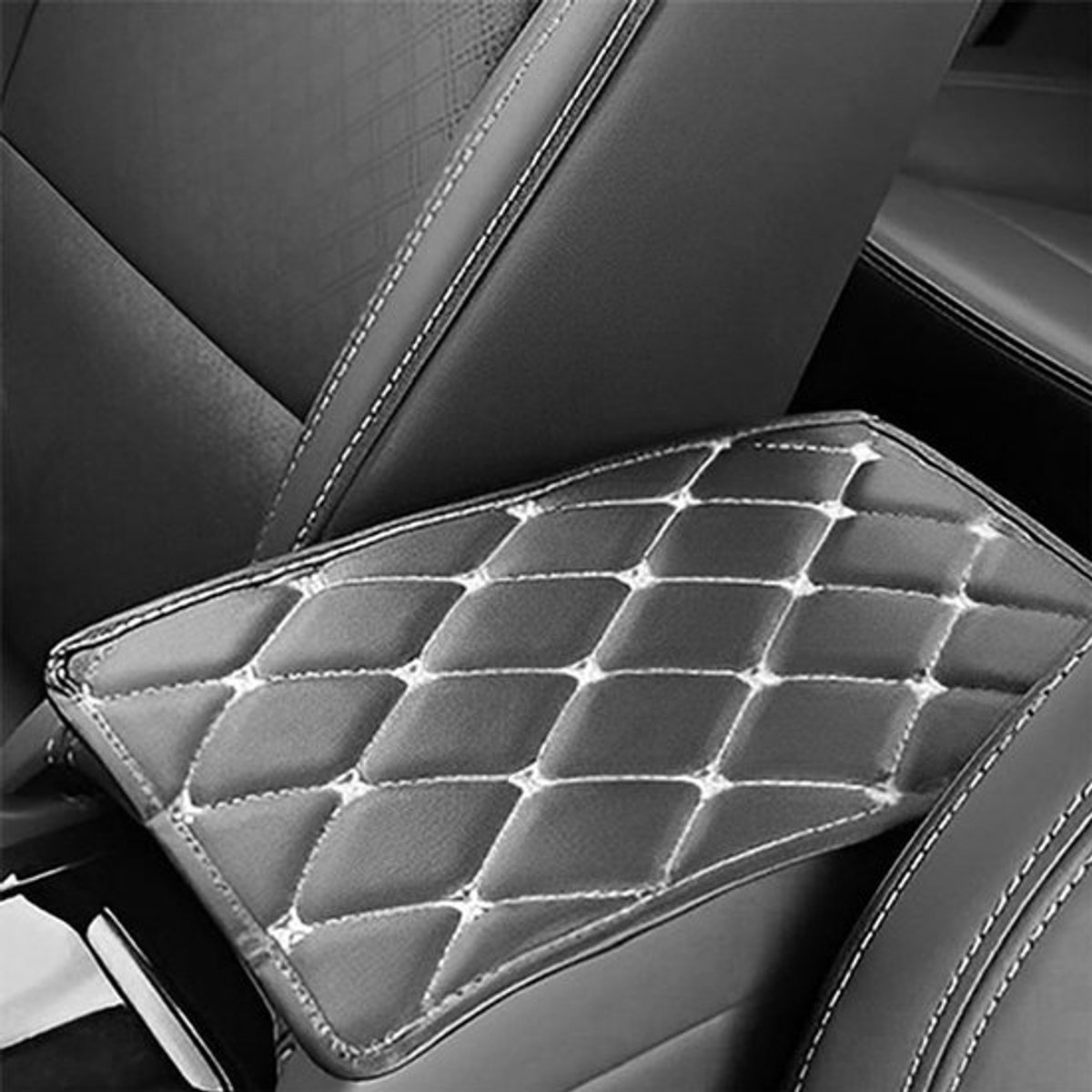 Middenconsole Kussen Hoogwaardig PU-leer - Auto Armsteun Kussen - Lederen Bescherming - Universeel - Afmetingen 19x29 cm - Comfortabel en Luxe