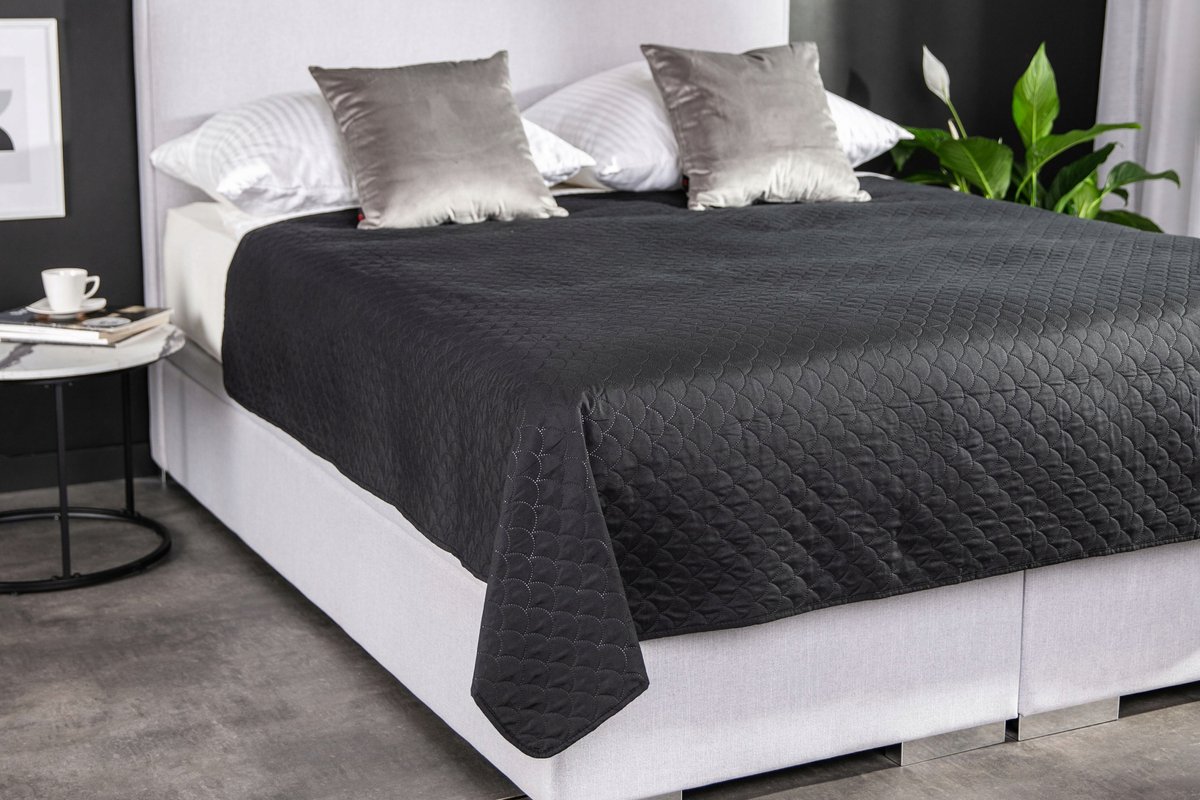 Zwarte Gewatteerde Dekbedovertrek 200x220 cm voor Bank, Bed en Hoekbank