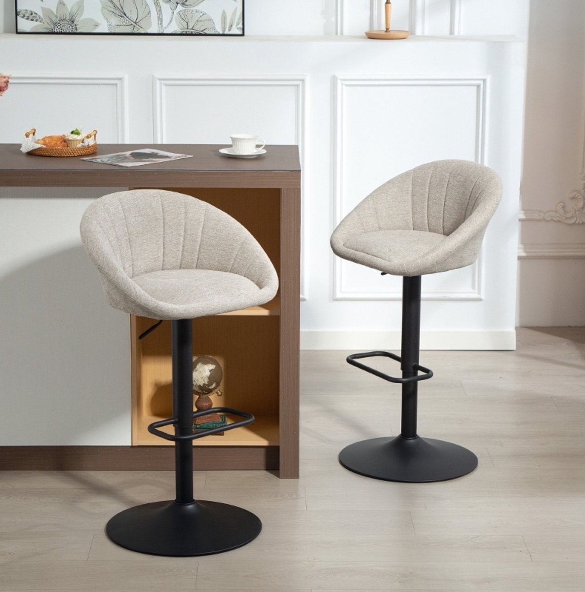 MIVRAY Barstoel Set van 2 62 Tot 82 Cm Draaibaar Met Armleuning En Rugleuning Voor Keukenbar En Huisbar Stof Beige