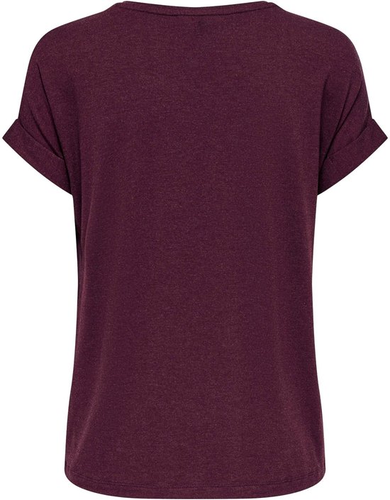 Achterkant van een bordeauxrood gemêleerd t-shirt met korte omgeslagen mouwen.