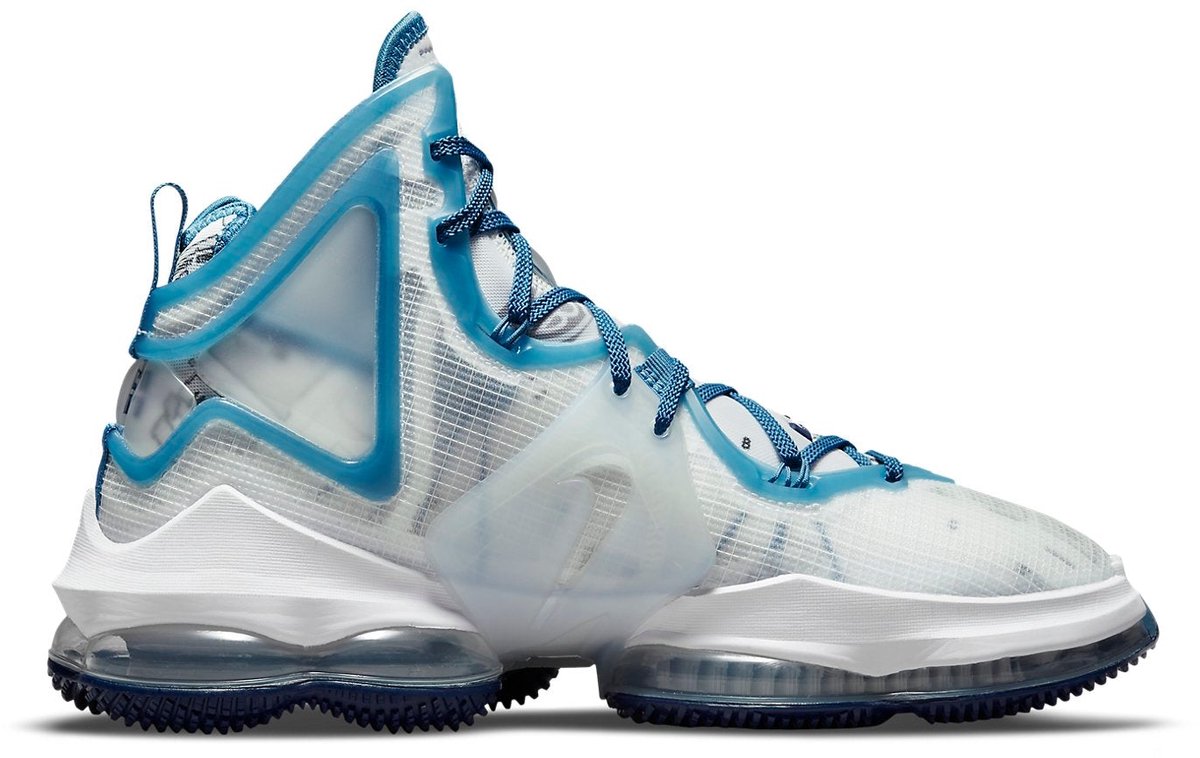 Nike LeBron 19 – Void/Dutch LeBron 19 Lifestyle Unisex Sneakers Wit