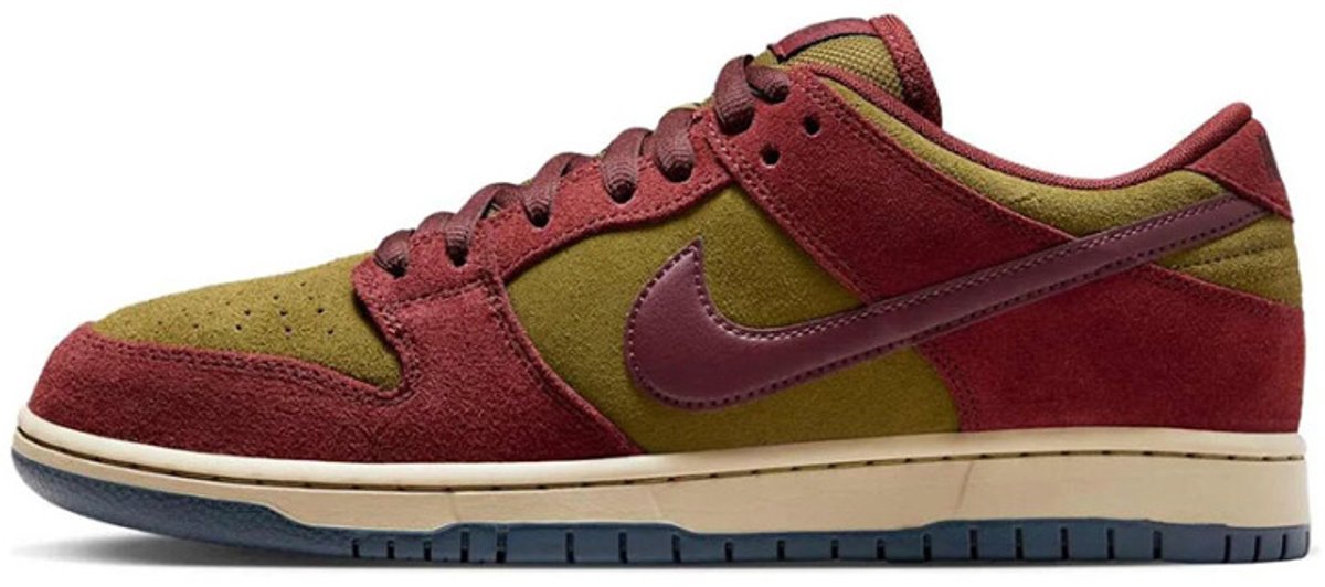 Nike SB Dunk Low Dark Team Flak Groen