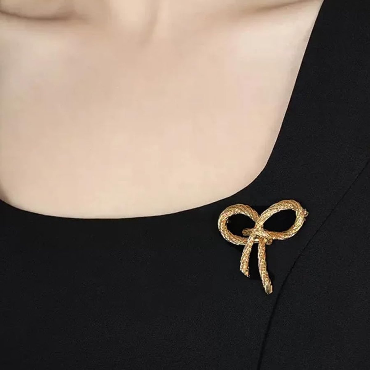 Broches & Pins Vintage Gold Metal Strik Broches en Pins Vrouwen Mannen Sieraden Accessoire Voor Jassen, Jurken, Blazers, Metaal